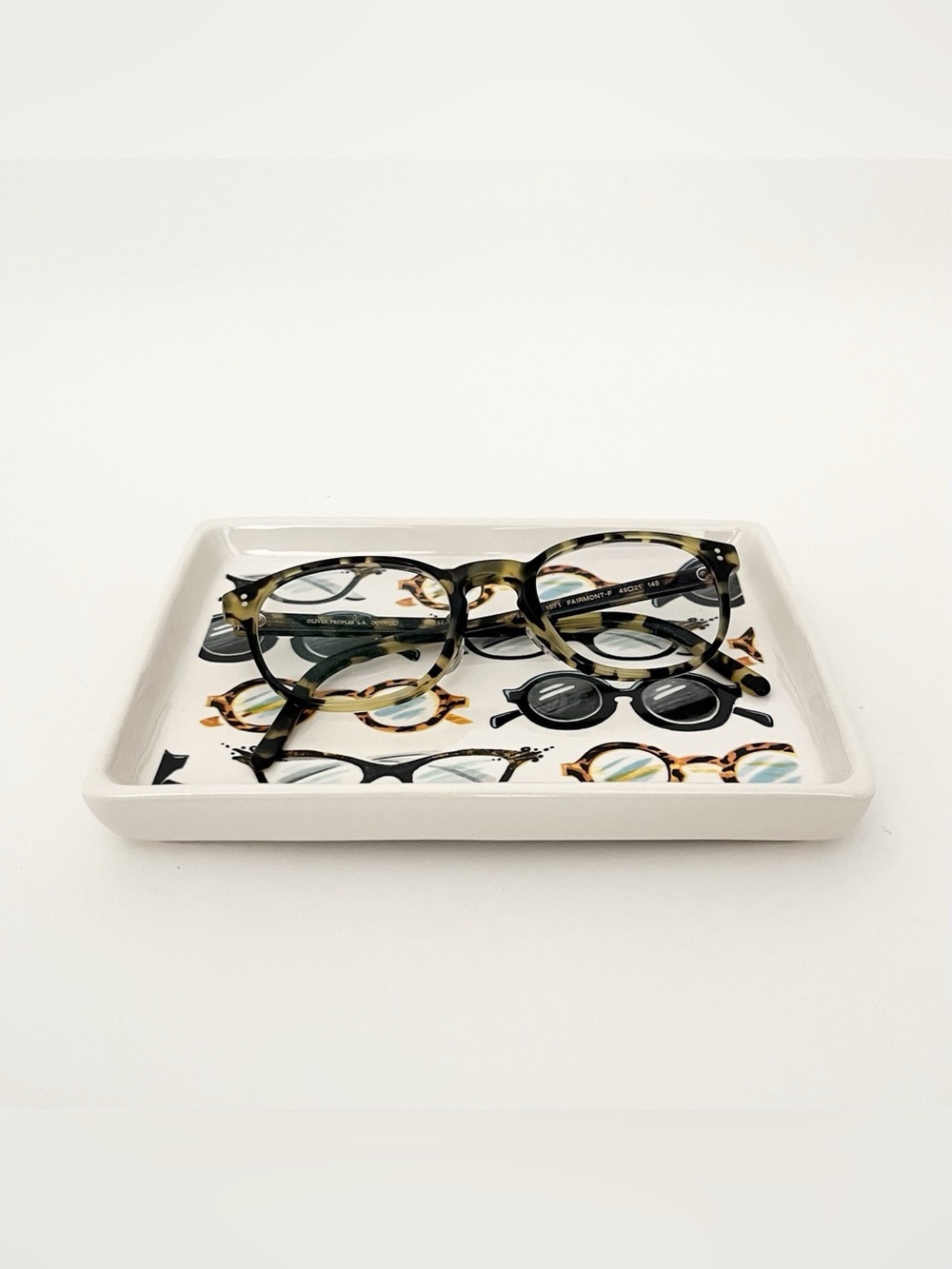 NEW Angela Staehling Sketchbook Series Magenta Eyeglass Trinket Jewelry Dish